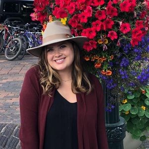 Meet your Posher, Kiki